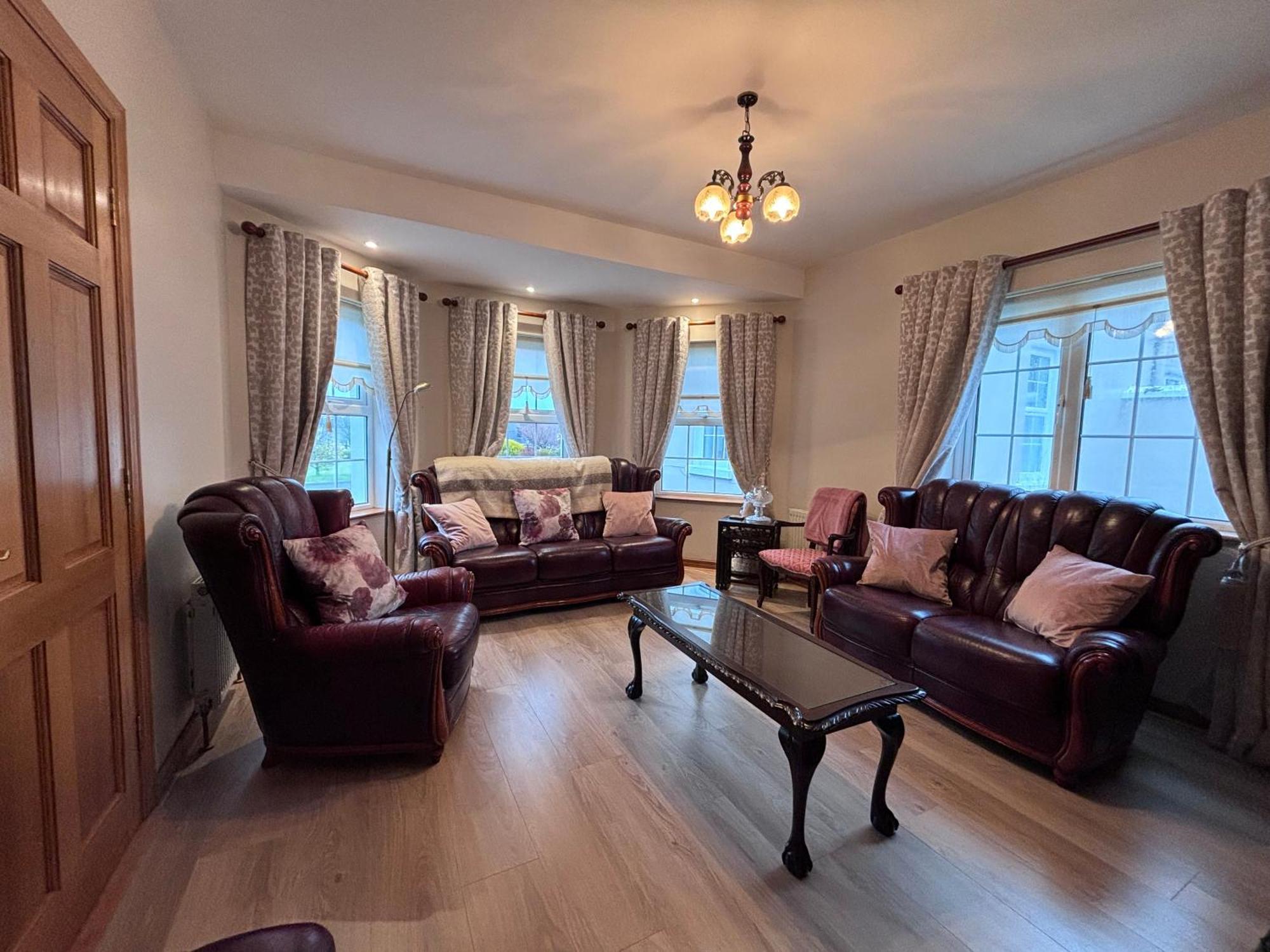 The Lodge Self Catering Castlerea Экстерьер фото